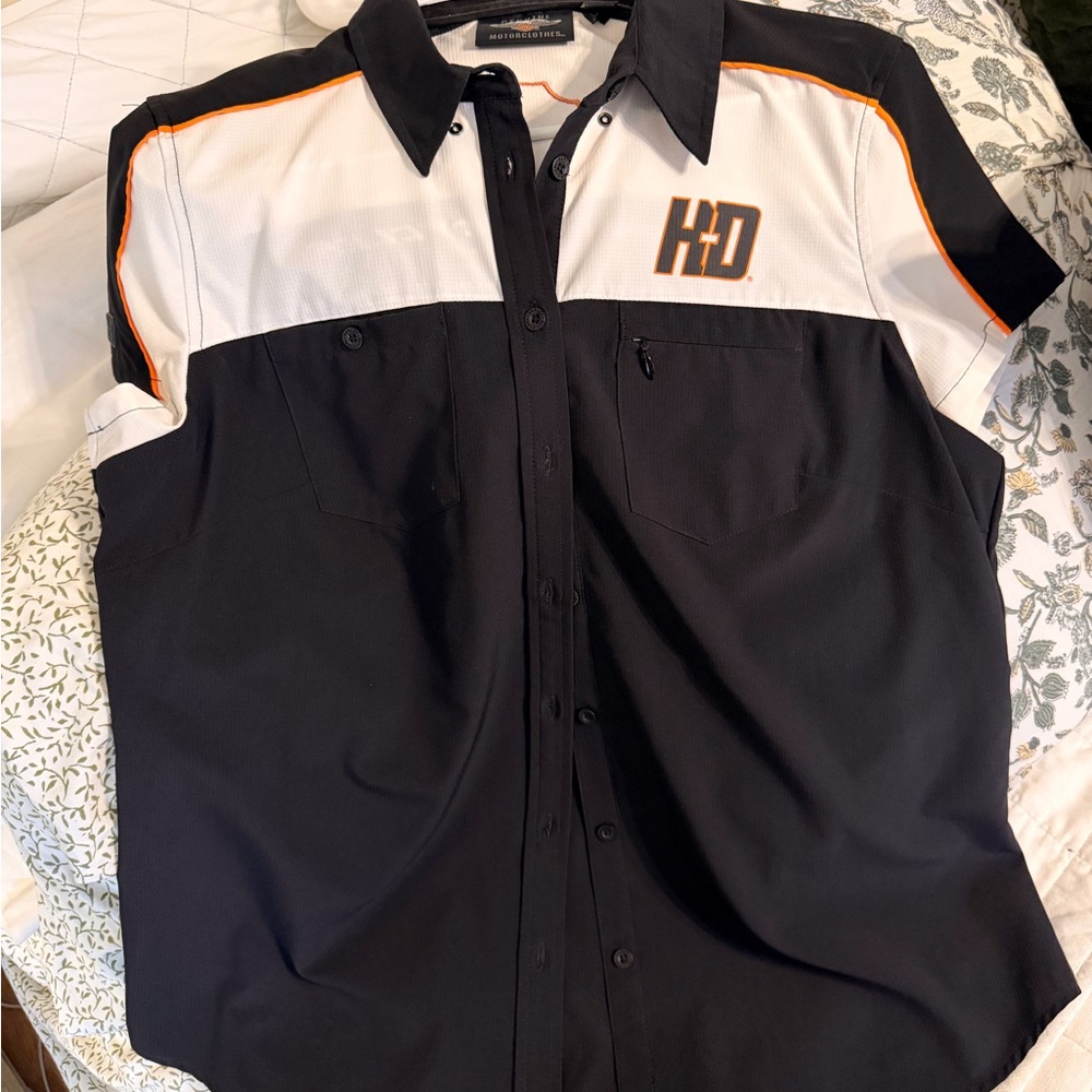 Harley-Davidson Black and White Button Down Shirt